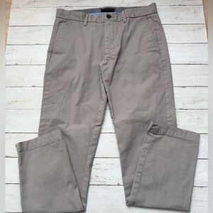 Banana Republic Aiden Chino 32x34 Slim Fit Stretch Khaki Pants Mens